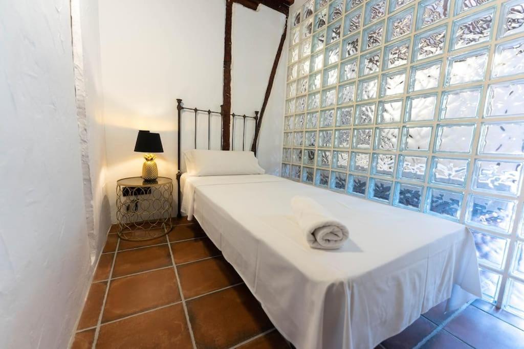 Encantador Apartamento En Calle Segovia Madrid Exterior photo